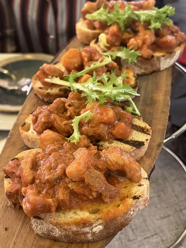 Iovine Braceria-Bruschetta con soffritto