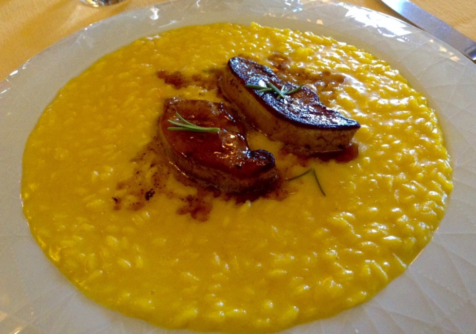 Buona Condotta, Ornago, risotto allo zafferano, con foie gras al profumo di rosmarino