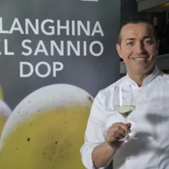 La pizza fritta di Sorbillo per la Falanghina del Sannio