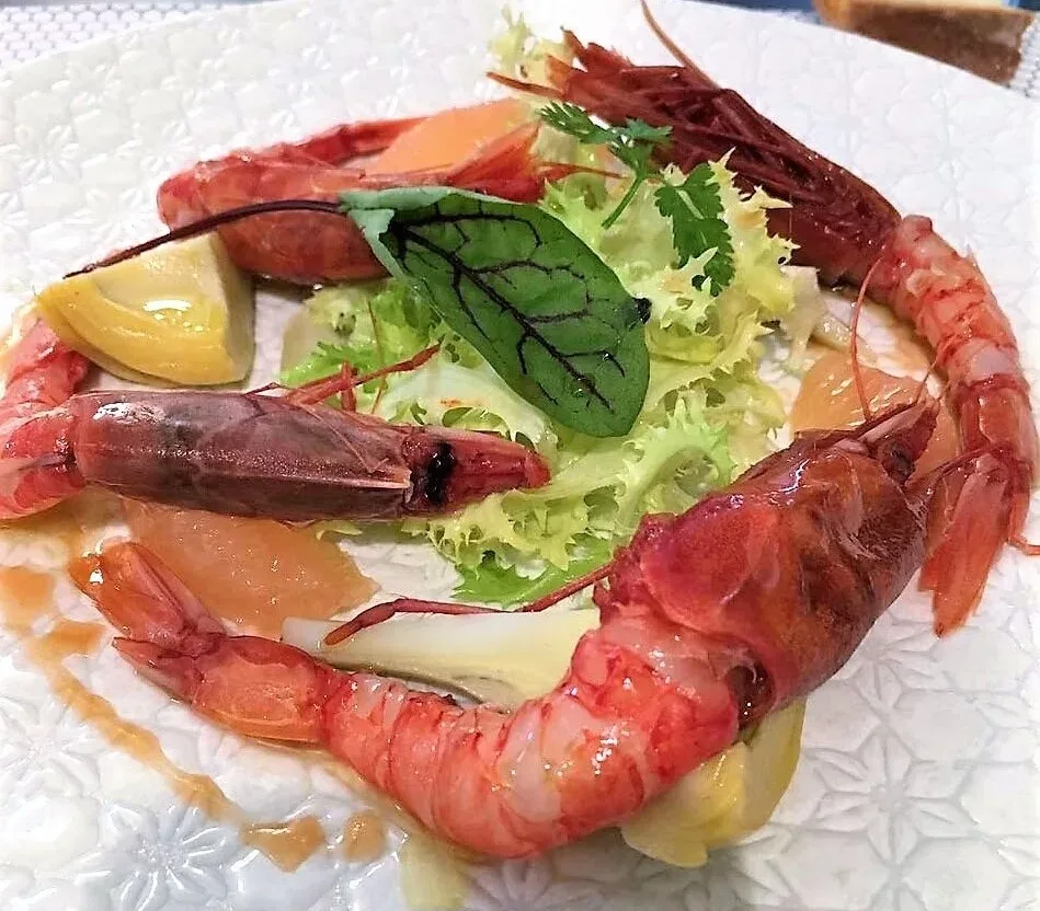 Le Api, Gamberi rossi crudi, carciofi alla barigoule, pompelmo rosa