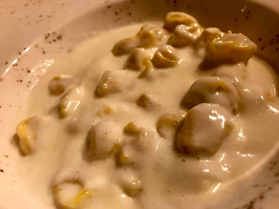 Antica Osteria del Mirasole, tortellini con la panna