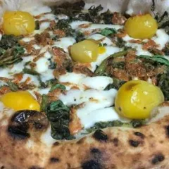 Barbacià Stefano De Martino pizza gamberetti di fuime crescione acquatico fiordilatte pomodorini gialli