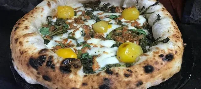 Barbacià Stefano De Martino pizza gamberetti di fuime crescione acquatico fiordilatte pomodorini gialli