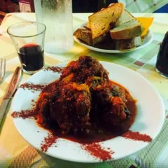 Da Enzo al 29, la ricetta della coda alla vaccinara