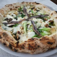 Masseria Gigli - La Pizza con la scarola aperta
