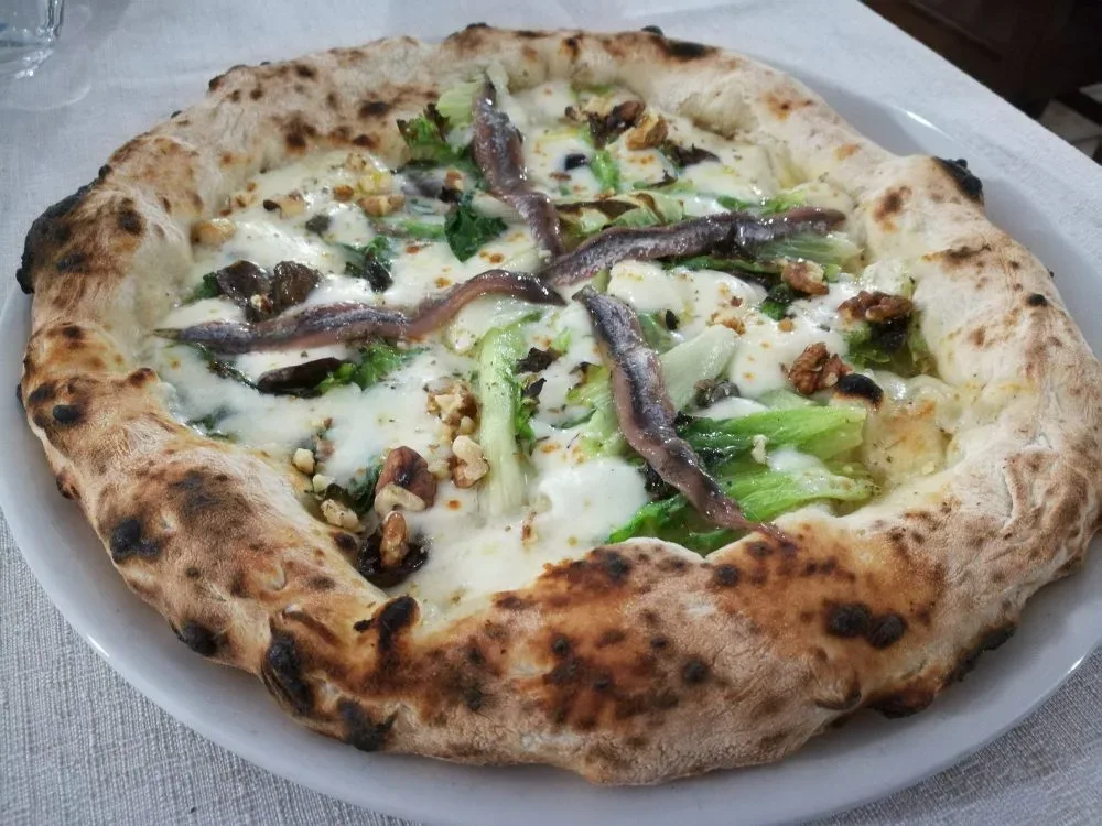Masseria Gigli - La Pizza con la scarola aperta