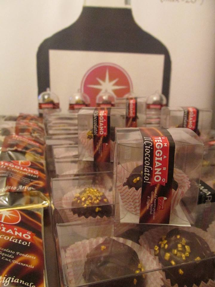 Pasticceria D’Elia - cioccolatino con amaro Teggiano