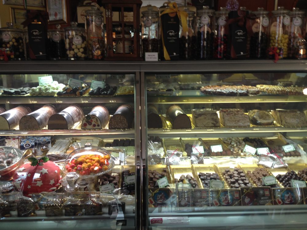 Pasticceria D’Elia - vetrina dolci