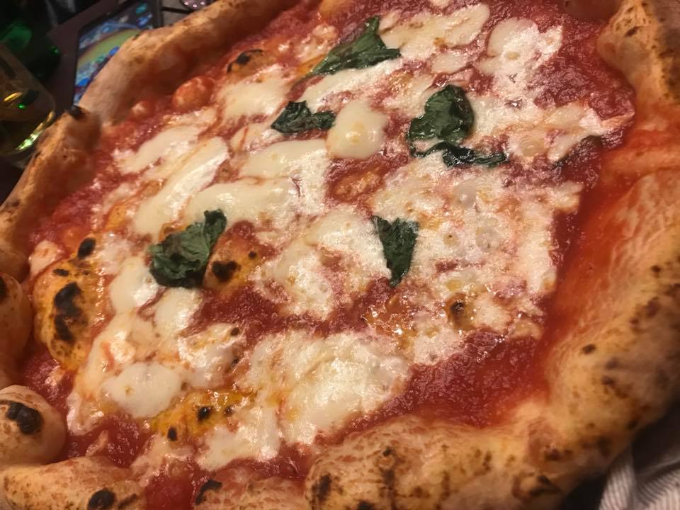 Pizzeria Fiorenzano, la margherita