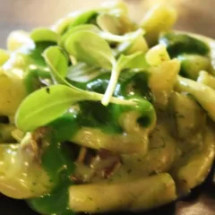 Pastae e patate con lumache