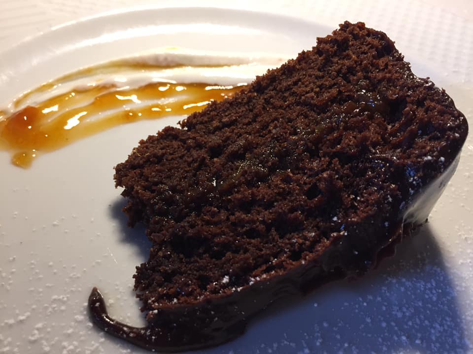 La Pergola a Paestum,torta doppio cioccolato e albicocche