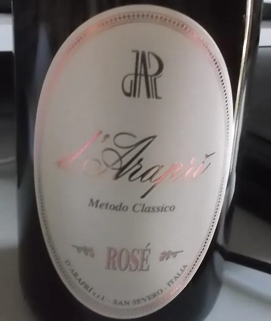 Vino Spumante di Qualita' Brut Rose' Metodo Classico D'Arapri'