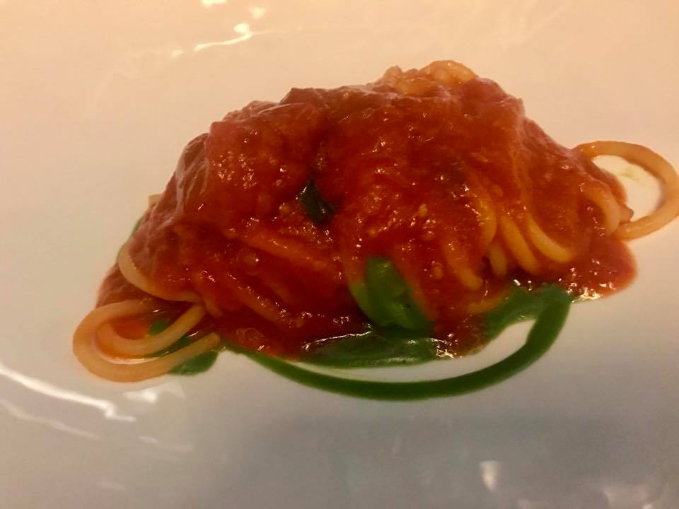 Aquapetra, la devozione - spaghetti al pomodoro e basilico
