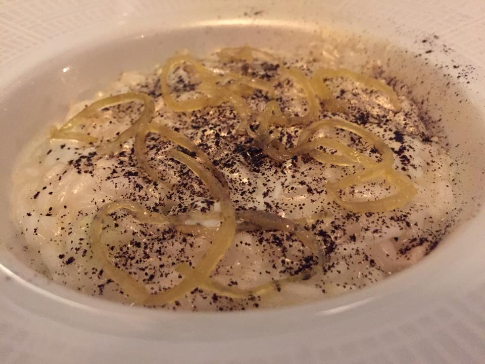Enoteca La Torre, risotto al limone di Amalfi, tartufi di mare, asparagi e yogurt di bufala