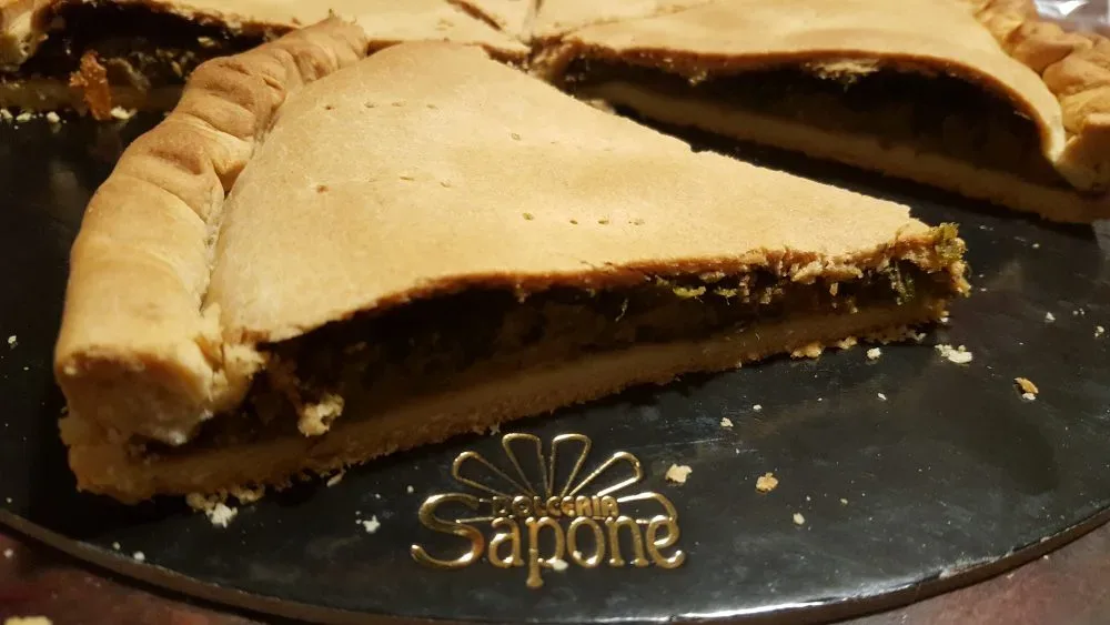 Calzone di Cipolla acquavivese