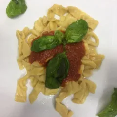 Pettole al ragu' di nonna Assunta