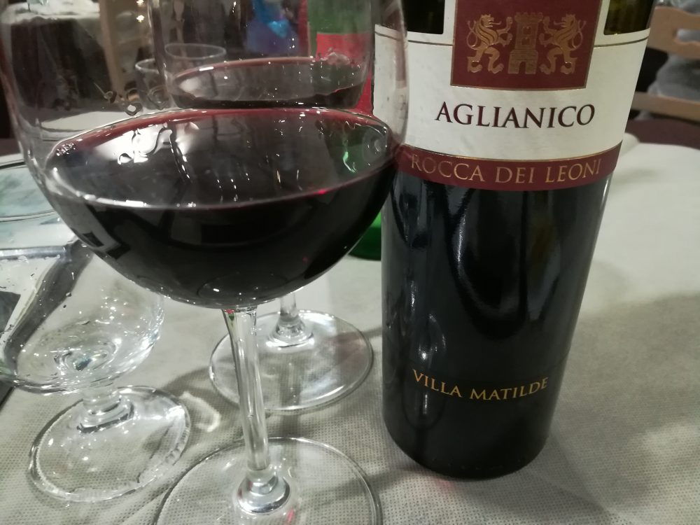 Al Ritrovo degli Amici - L'Aglianico Villa Matilde