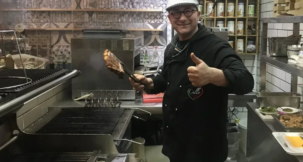 Cillo Grill & Barbecue House. Sabatino Cillo alle braci