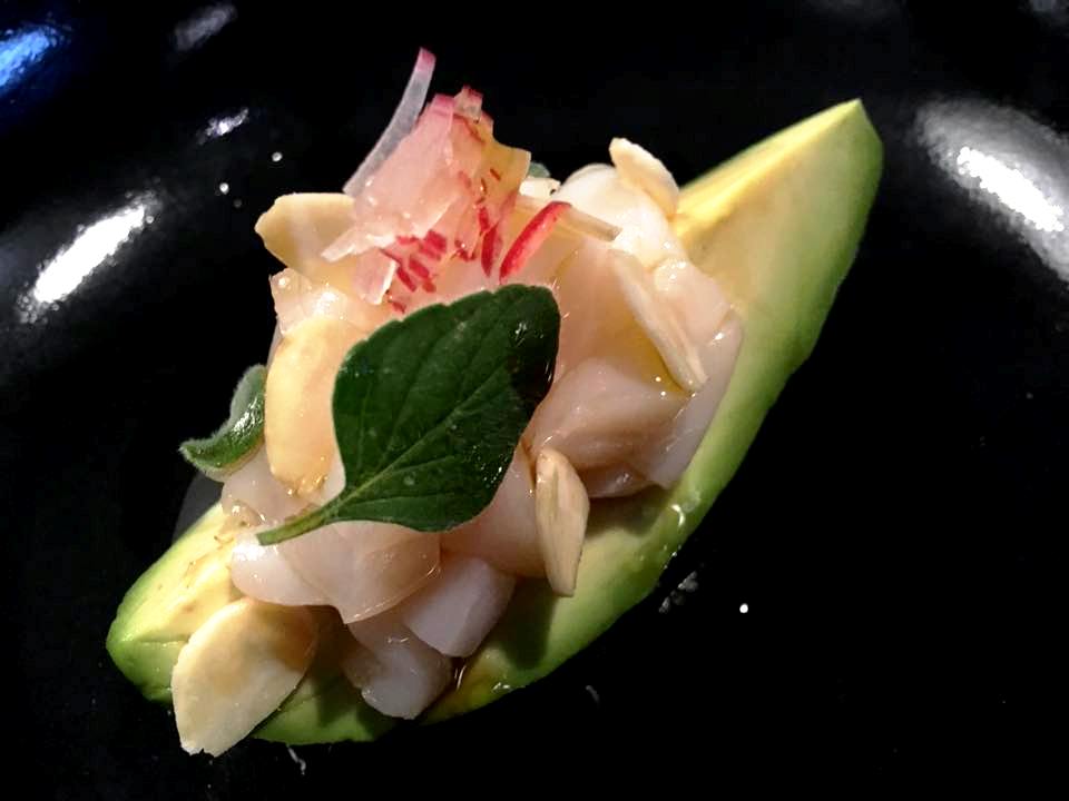 Shinto - La Tartare di Capasanta, Yogurt, Avocado & Mandorle