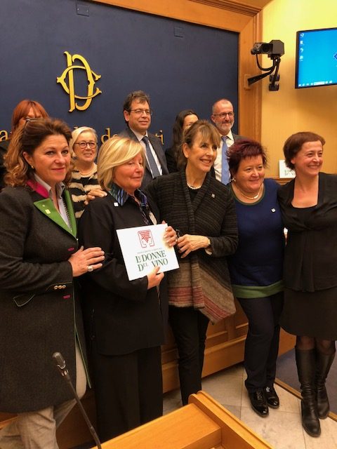 L’Associazione Nazionale Le Donne del Vino con il Presidente Donatella Cinelli Colombini e l’On. Luca Sani