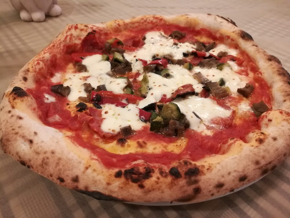 Pizzeria Donna Sophia - L'Ortolana con salame piccante