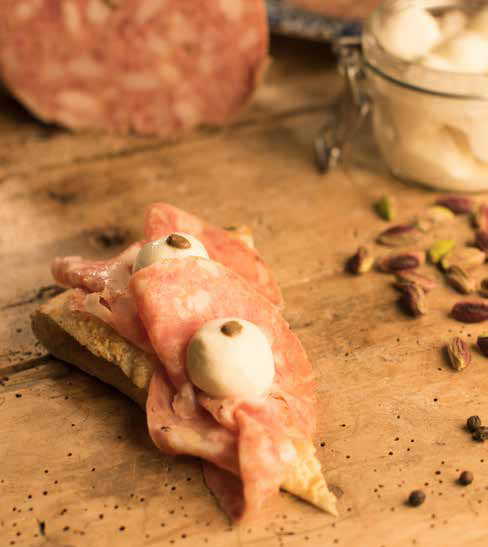 Pizzeria Piedigrotta e la maison Bollinger - Pizza Mortadella