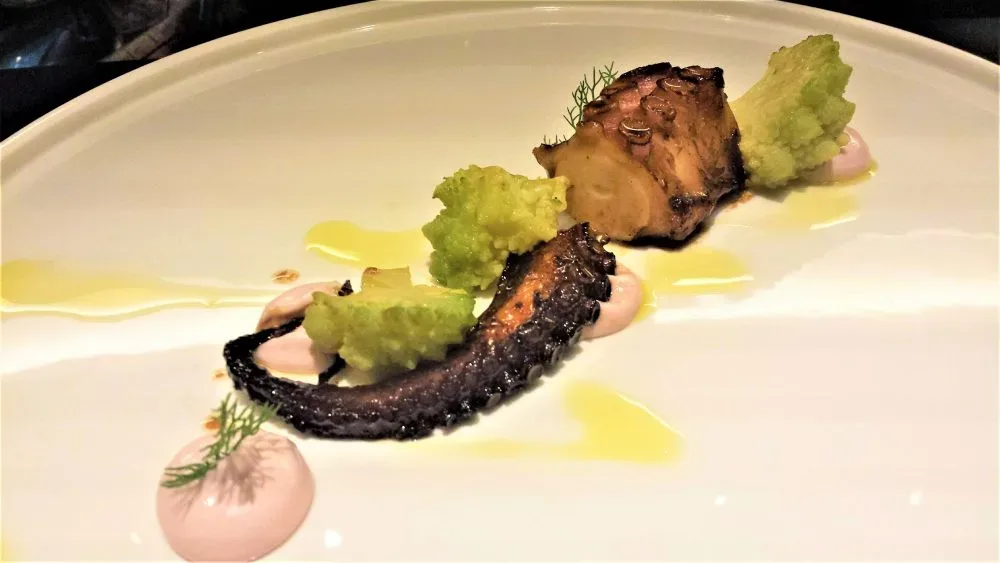 Per me, Polpo arrosto, laccato con saba, bergamotto