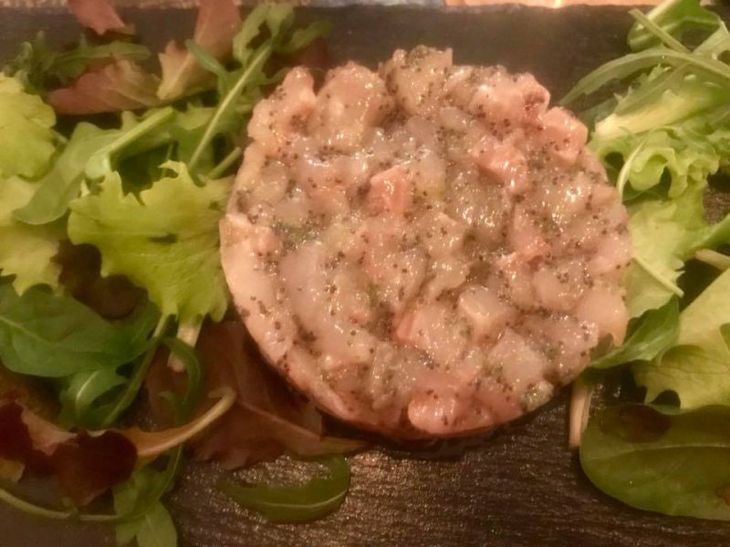 Crudo fish lounge a Pompei, l'aperitivo da non perdere di fronte alla