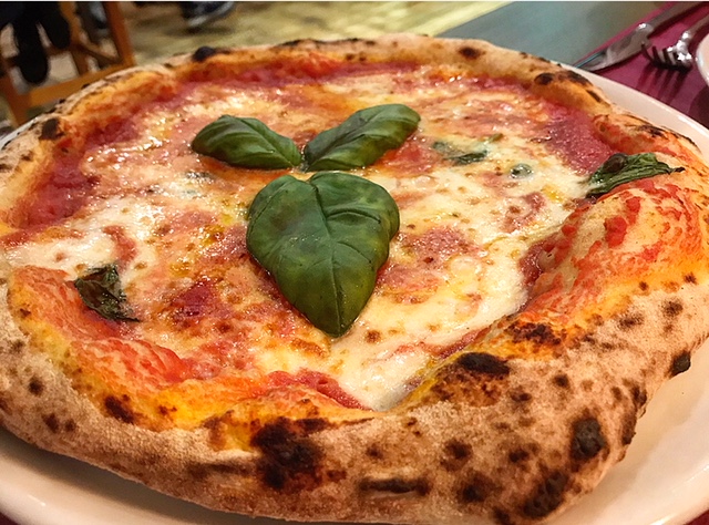 Enjoy Guggenheim Fragrant Emotion - Pizza Margherita