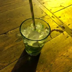 Mojto con Bacardi Riserva 8