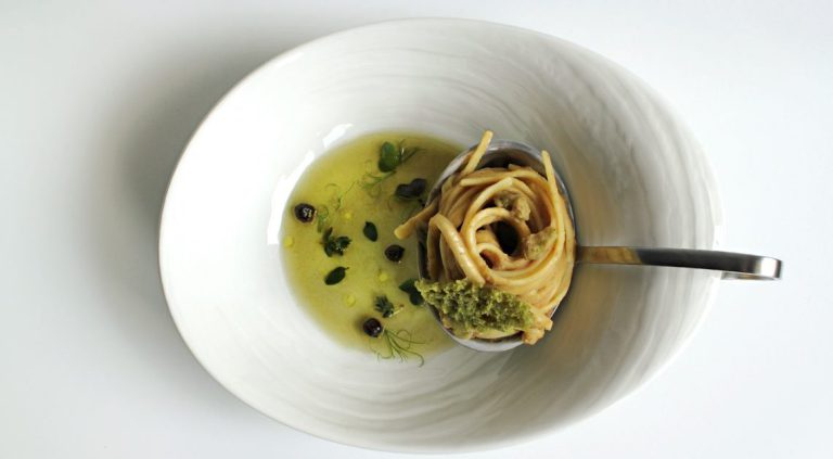 Nu Cuppinu – Linguine e ceci rossi