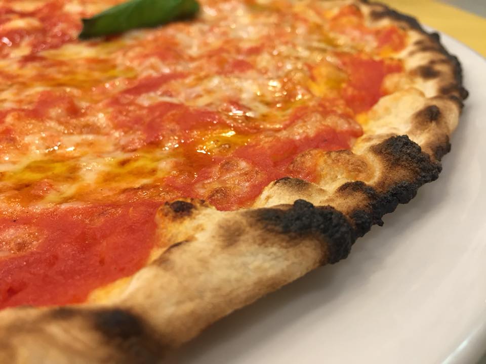 Pizza Romana 180g, zoom su margherita