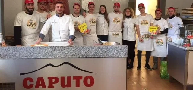 Un momento della selezione di Big Mamma a Napoli, nello stabilimento di Mulino Caputo