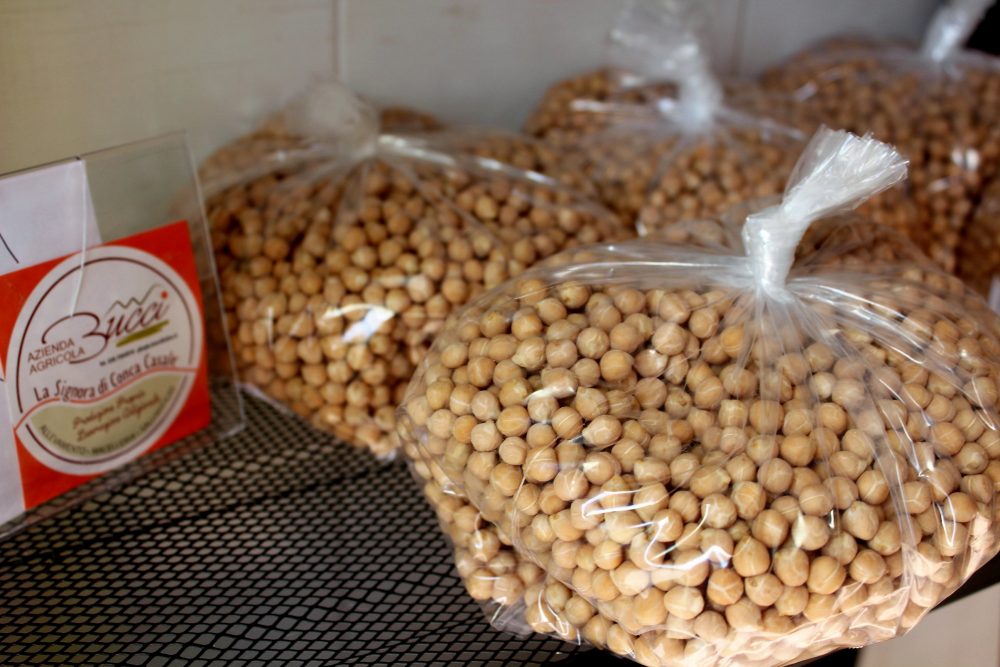 La Signora di Conca Casale – i ceci coltivati nel posto