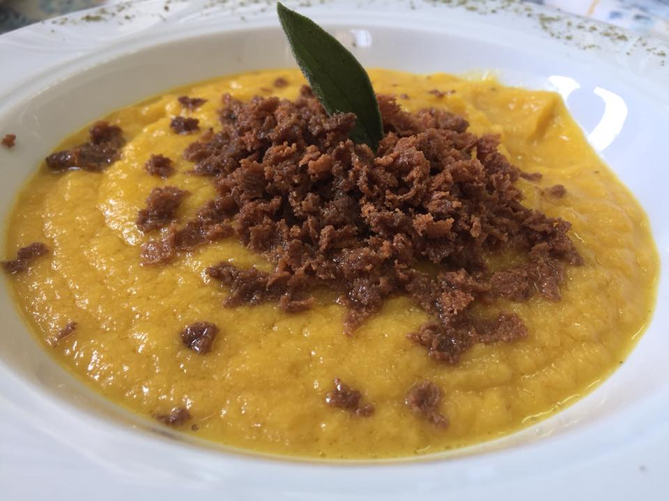 Paisa', vellutata di carote e finocchi, con bottarga lavorata in casa