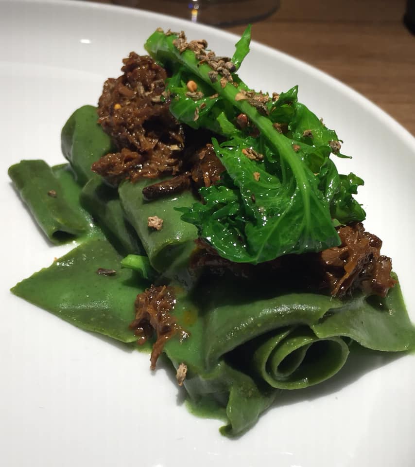 Retrobottega, pappardelle con stracotto di asino e cime di rapa