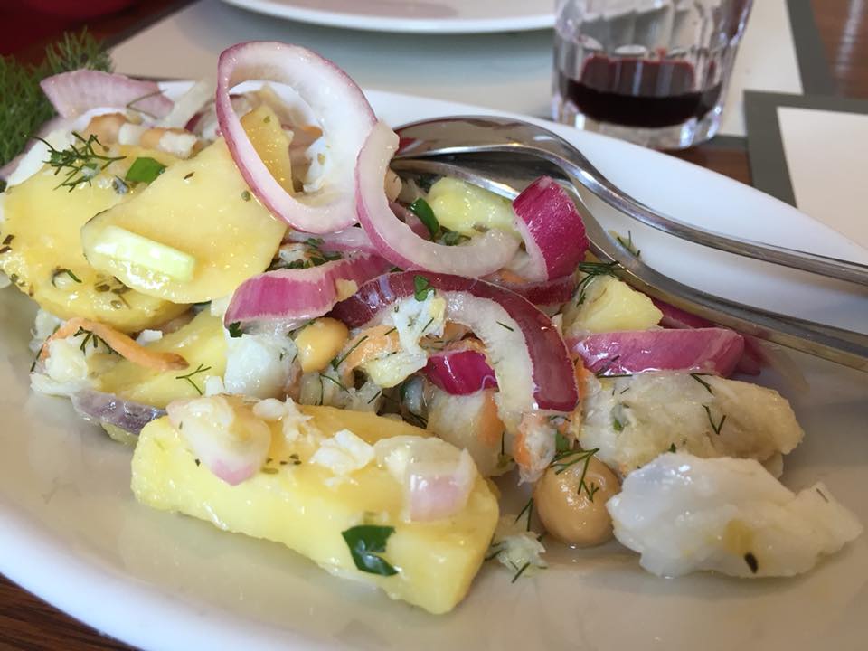 Ustaria Rosella, baccala', cipollla rossa, ceci e patate