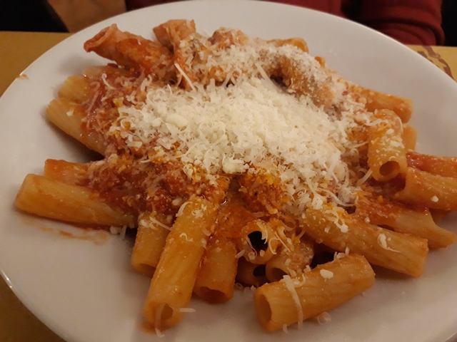 Da Sandro Au Champ Vieux -Rigatoni con pajata