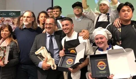 La squadra vincitrice del panino giudicato più buono dell’istituto Alberghiero Amerigo Vespucci di Roma