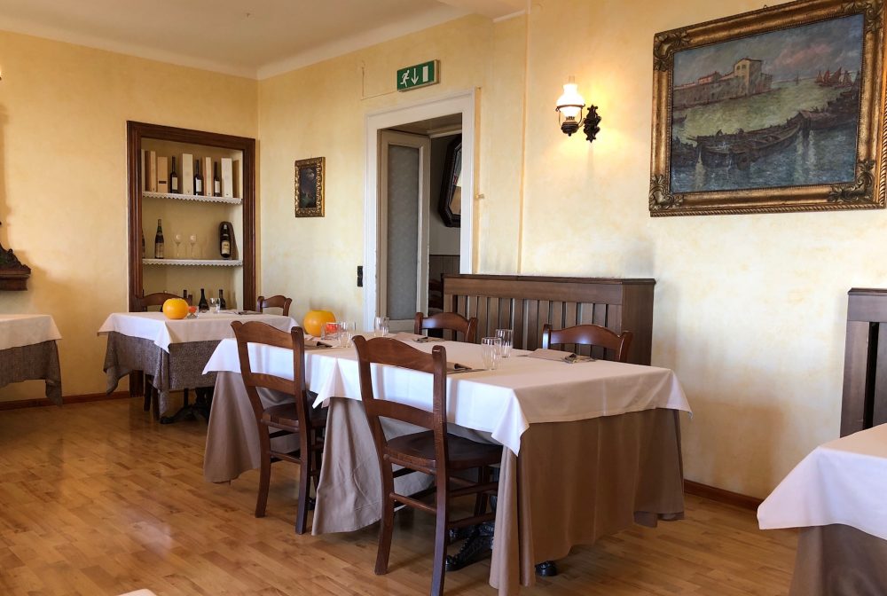 Piazzetta, Montevecchia Sala ristorante