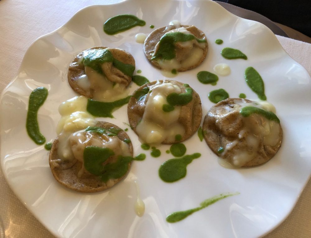 Ristorante La Piazzetta Ravioli di grano saraceno ripieni di formaggio, crema di patate e coste