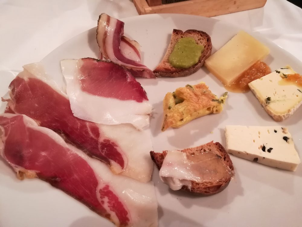 Fattoria La Cinta, I Salumi e i Formaggi