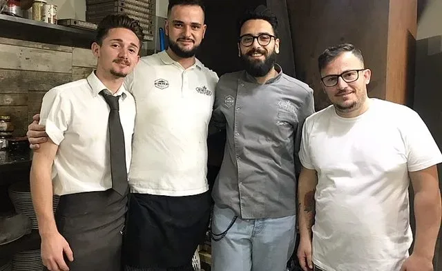 Prima Classe - Enzo Bastelli e il suo staff