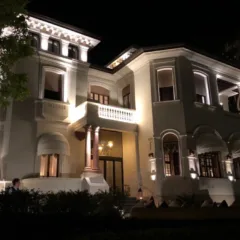 Riccione, Hotel De La Ville