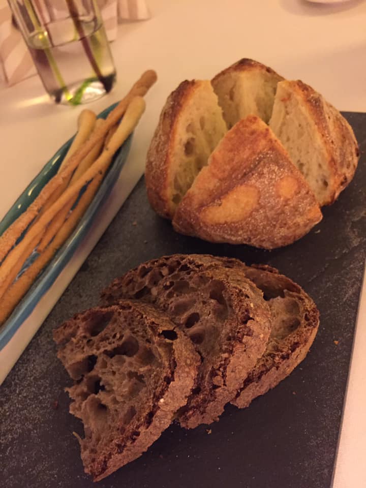  Il Buco a Sorrento, pane e grissini