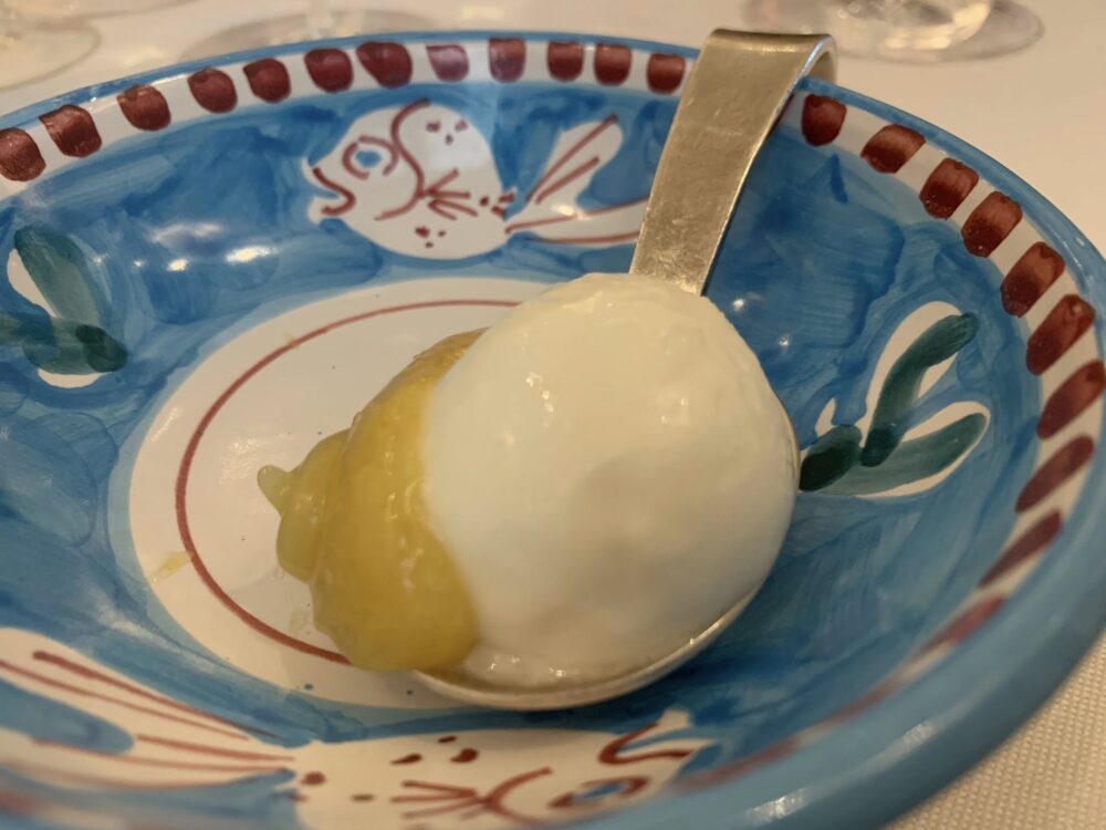 La Caravella Amalfi, gelato con confettura al limone