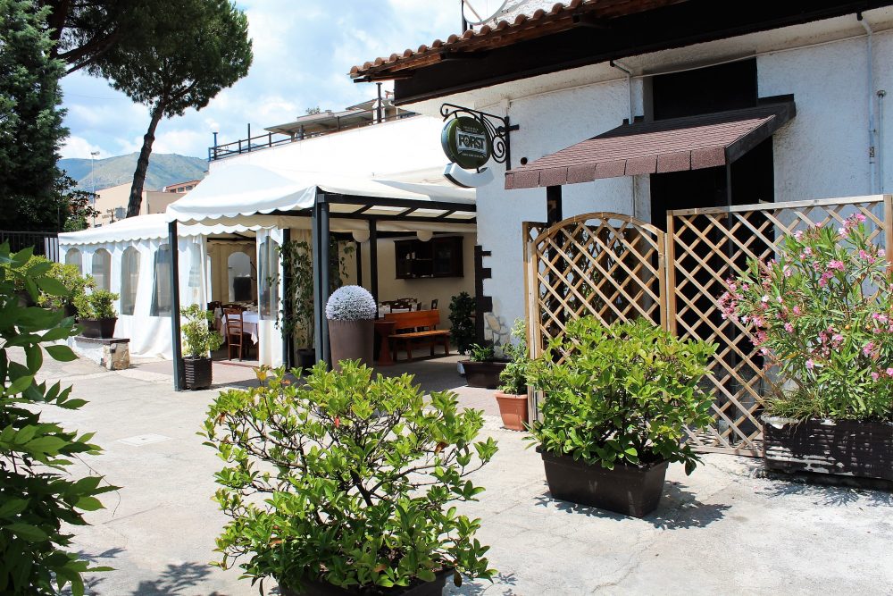 Da.Ni'. Formia – l’esterno del ristorante con dehors