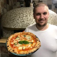 Da Alfredo il pizzaiolo Domenico De Novellis