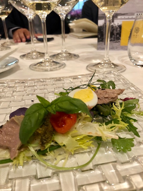 I bianchi di Assuli perfetti anche con un’aromatica insalata nizzarda