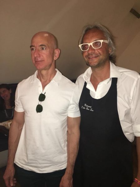 Jeff Bezos e Diego Nuzzo
